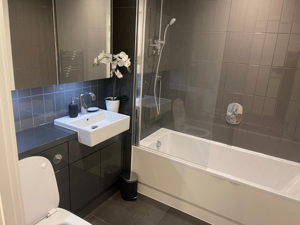 Immaculate 2Bed Apartment In London- City Views Экстерьер фото